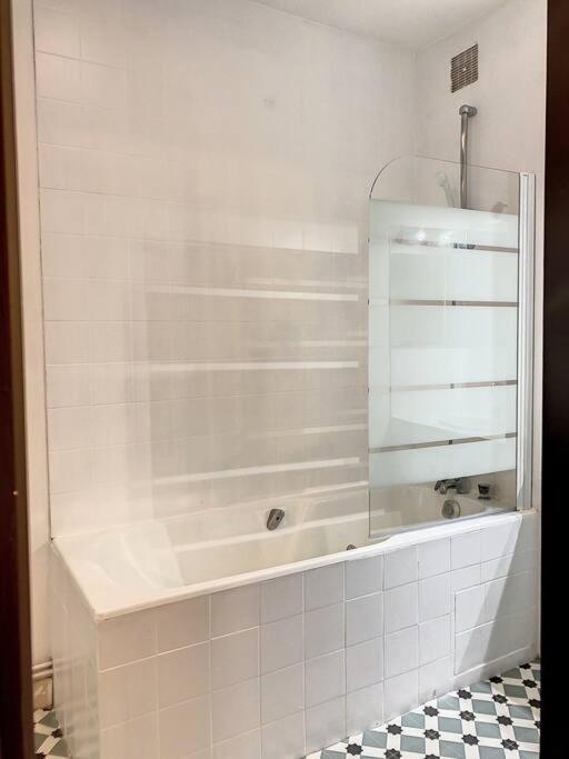Ibiza -Sublime Studio Place De La Trinite- Netflix Apartman Toulouse Kültér fotó